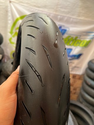 Neumático Delantero Bridgestone S22 ENVÍO GRATIS