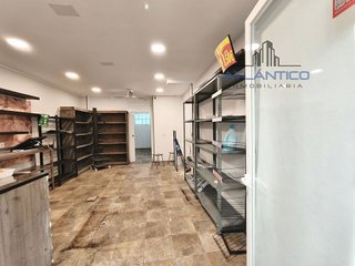 Local comercial en alquiler en Los Castros - Castrillón - Eiris en Coruña (A)