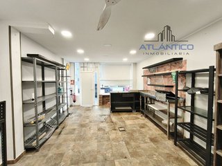 Local comercial en alquiler en Los Castros - Castrillón - Eiris en Coruña (A)