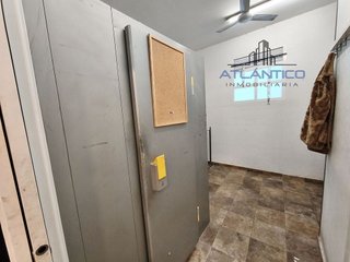 Local comercial en alquiler en Los Castros - Castrillón - Eiris en Coruña (A)