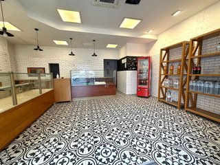 Local comercial en alquiler en San Luis en Almería