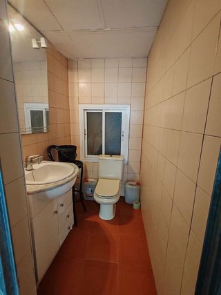 Local comercial en venta en Montigalà -Sant Crist en Badalona