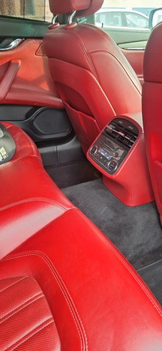Maserati Quattroporte 2015