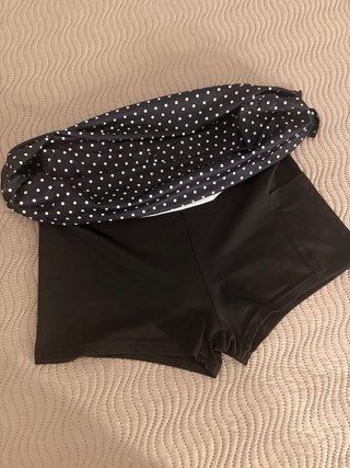 Falda pantalón de pádel negra con lunares