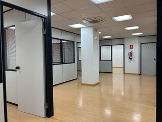 Local comercial en alquiler en San Bartolomé - Millán de Priego en Jaén