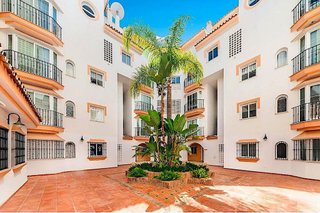 Piso en alquiler en Puerto Banús en Marbella
