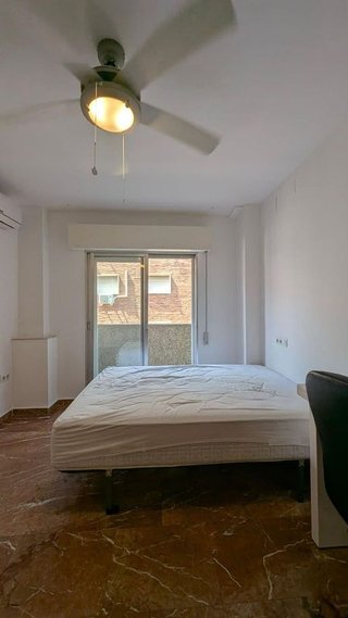 Piso en alquiler en Camino de Ronda - Rosaleda en Granada