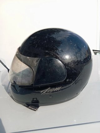 Casco de moto negro Zoom