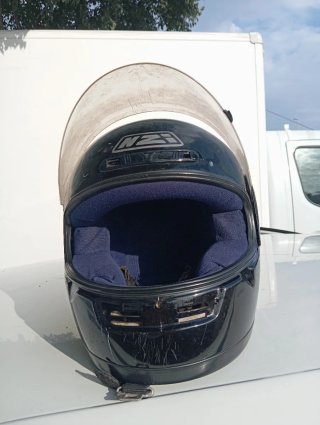 Casco de moto negro Zoom