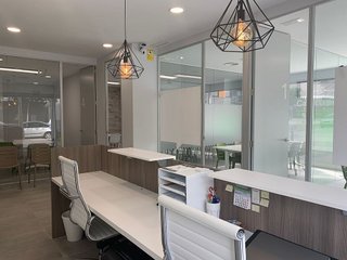 Local comercial en venta en Can Nadal - Falguera en Sant Feliu de Llobregat