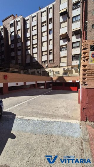 Garaje en alquiler en Barrio Alto - San Félix - Oliveros - Altamira en Almería