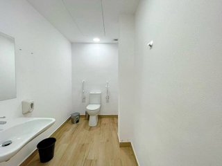 Local comercial en alquiler en Catalunya - Fontetes en Cerdanyola del Vallès