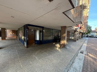 Local comercial en venta en El Carmen - Casas del Hogar en Palencia