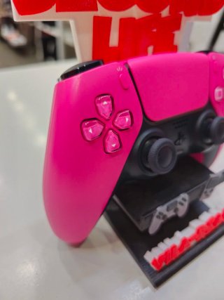 PS5 Slim 1TB + Mando Dual Sense V2 Rosa