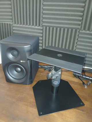 Altavoces Monkey Banana  + soportes Pronomic