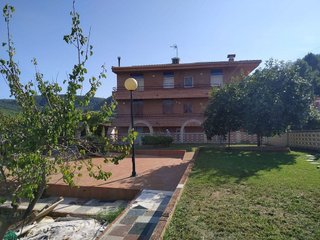 Chalet en venta en Vallirana