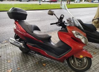 Suzuki Burgman 400 K7
