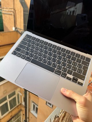 MacBook Air M2 90%