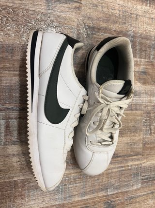 Zapatillas Nike Cortez Blancas y Verdes