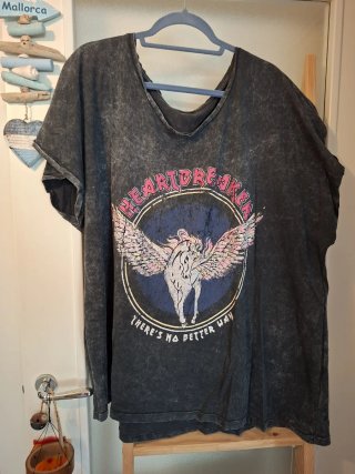 Blusa Tallas Grandes Heartbreaker Unicornio