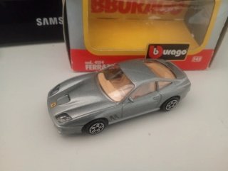 Bburago Ferrari 550 Maranello 1:43