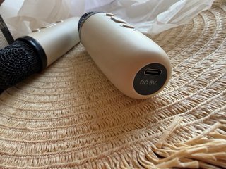 Mini Máquina Karaoke Bluetooth Beige