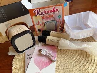 Mini Máquina Karaoke Bluetooth Beige
