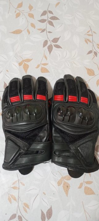 Chaqueta moto+ casco + guantes+ pernera