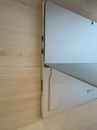Microsoft Surface Pro 8