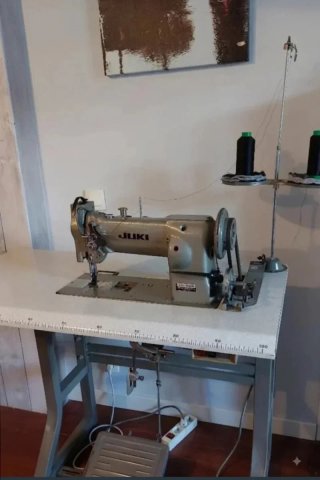 Máquina de coser Juki triple arrastre