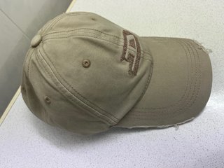 Cappello Diesel Beige