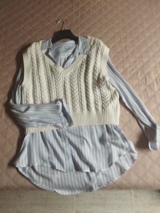 Conjunto Camisa y Chaleco de Punto Talla L