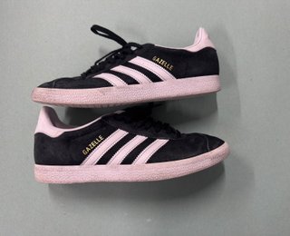 Adidas Gazelle Talla 40