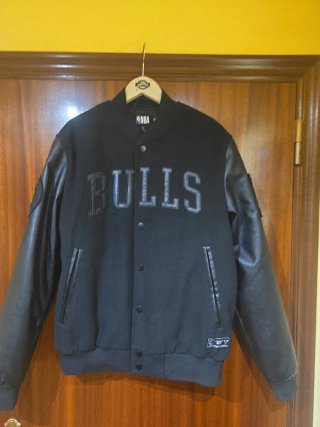 Cazadora Bomber Chicago Bulls NBA Negra