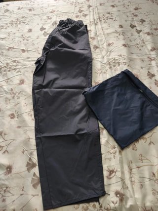 Sobrepantalón de lluvia Talla M nuevo