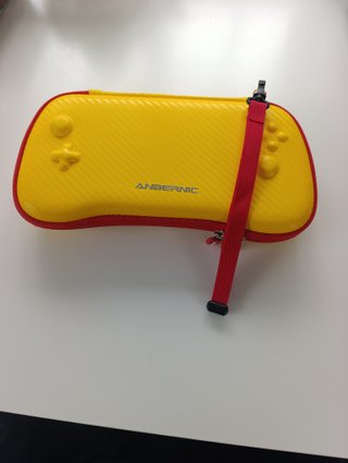 Anbernic RG556 con funda, cable C y pegatinas