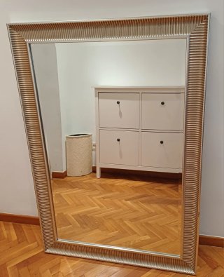 Espejo Grande con Marco de Madera Plateado