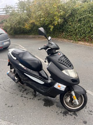 Scooter Kymco Betwin 125