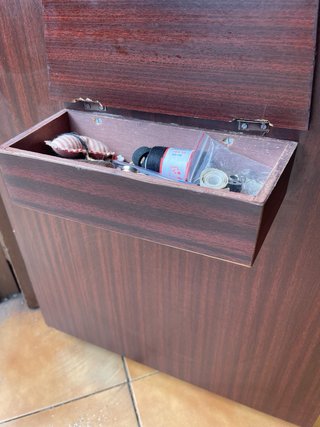 Máquina de Coser Hexagon con Mueble
