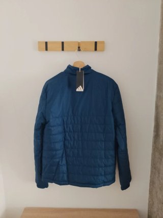 Abrigo Adidas, talla M. Nuevo