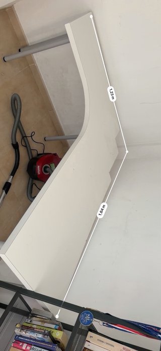 Mesa de escritorio esquinera blanca
