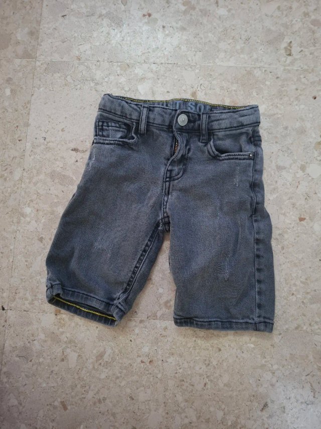 Bermuda vaquera gris Zara niño T.6