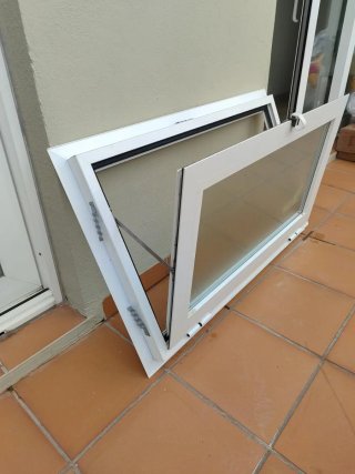 Ventana de Aluminio Blanca 100x60