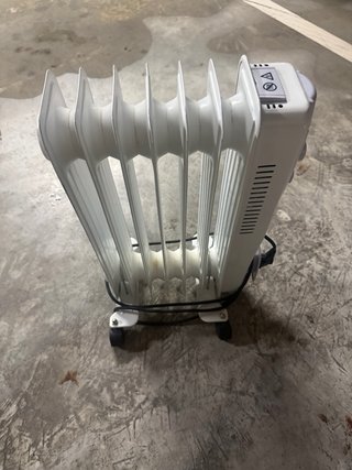 Radiador eléctrico blanco