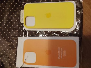 Funda iPhone 13 mini Silicona MagSafe Amarilla