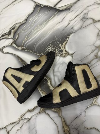 Adidas Jeremy Scott