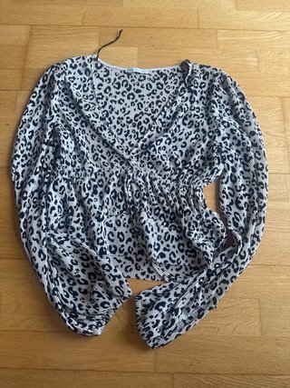 Blusa Zara Estampado Animal Talla S