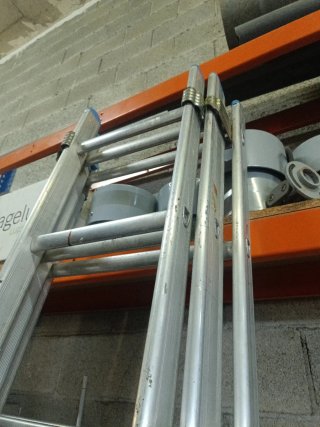 Escalera de Aluminio de 3 Tramos