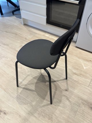 4 Sillas Negras Ikea Tela y Metal