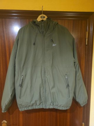 Cazadora hombre verde Pull&Bear